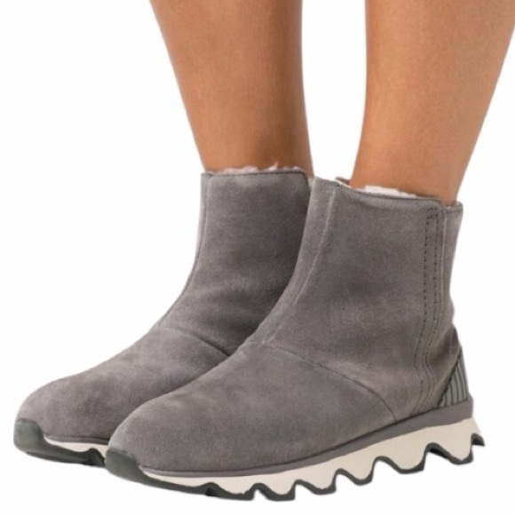 Sorel Shoes - SOREL Women's Kinetic Short Waterproof Boots Size 6